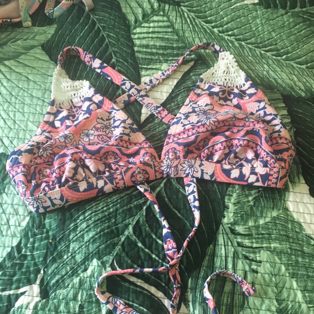 NW XHILARATION BIKINI TOP SZ D/DD